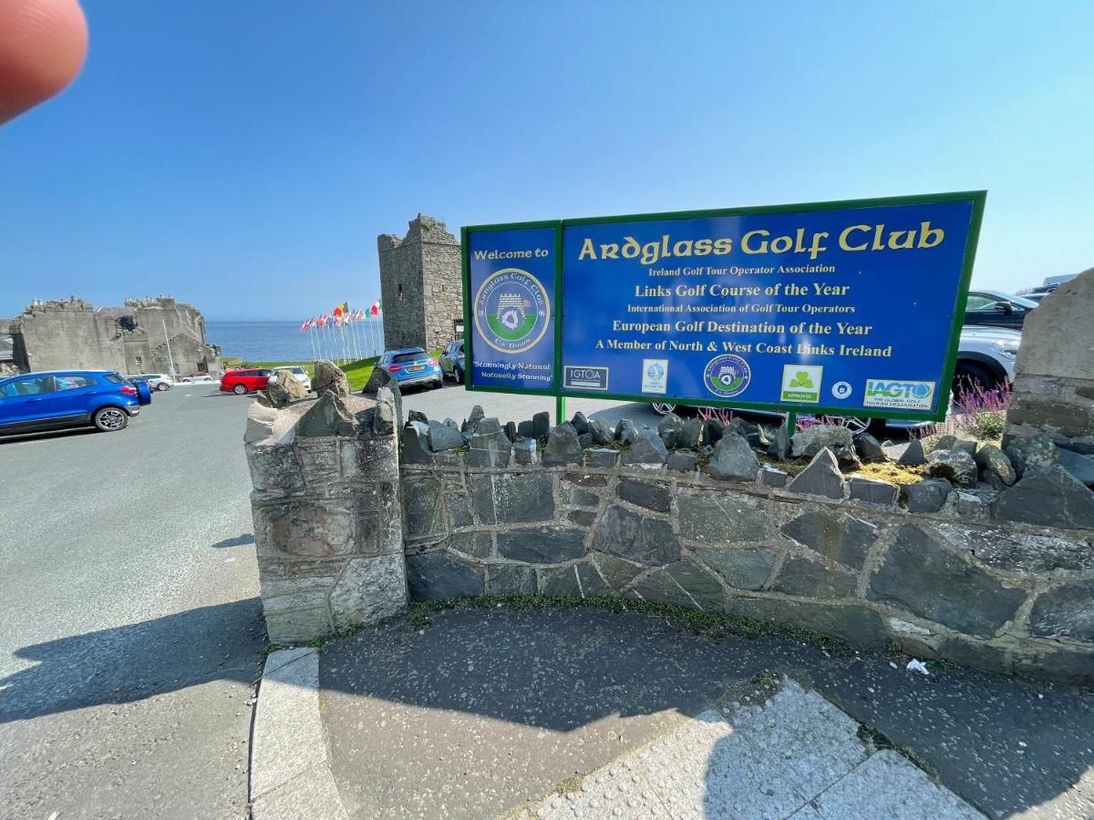 Lovely Apartment Overlooking The Harbour And Bay Ardglass Eksteriør bilde