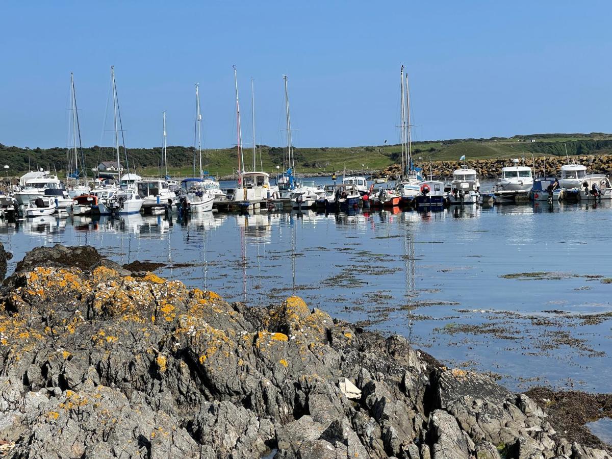 Lovely Apartment Overlooking The Harbour And Bay Ardglass Eksteriør bilde